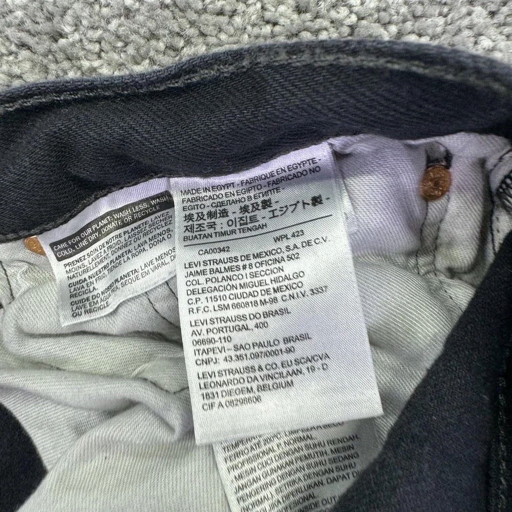 Levis pre owned